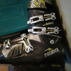 Ski boots